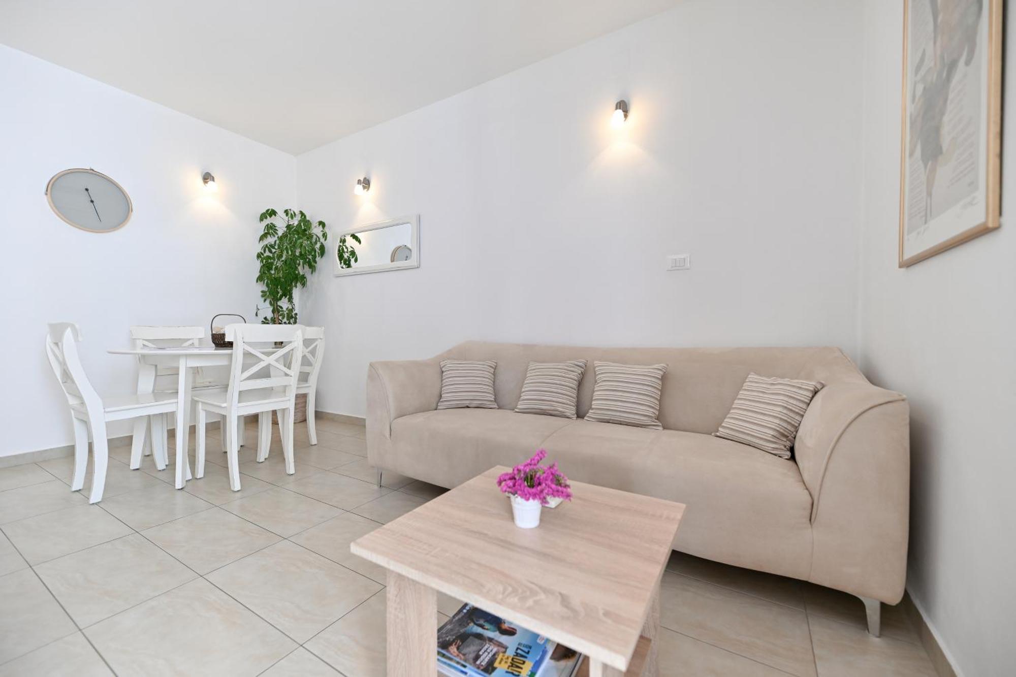 Near Zadar City Center Apartment With Free Parking And Air Condition In Each Room Экстерьер фото